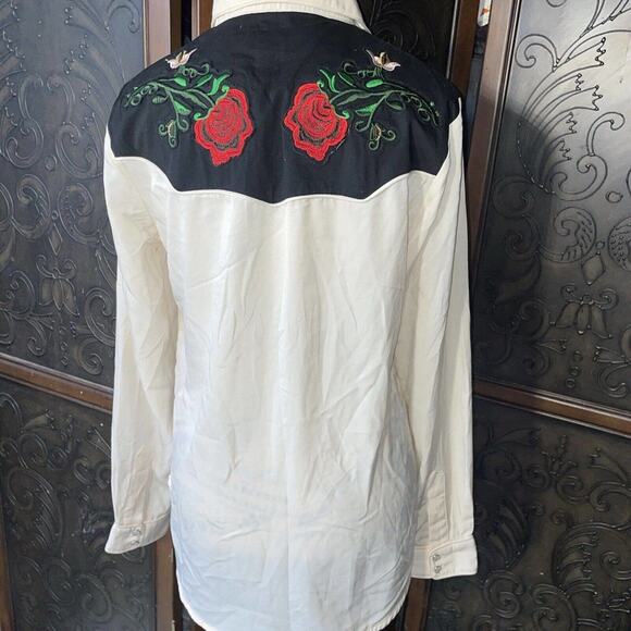 Giani Bernini Snap Button Women's Shirt / Blouse Embroidered With Rose's Size M - Picture 4 of 8